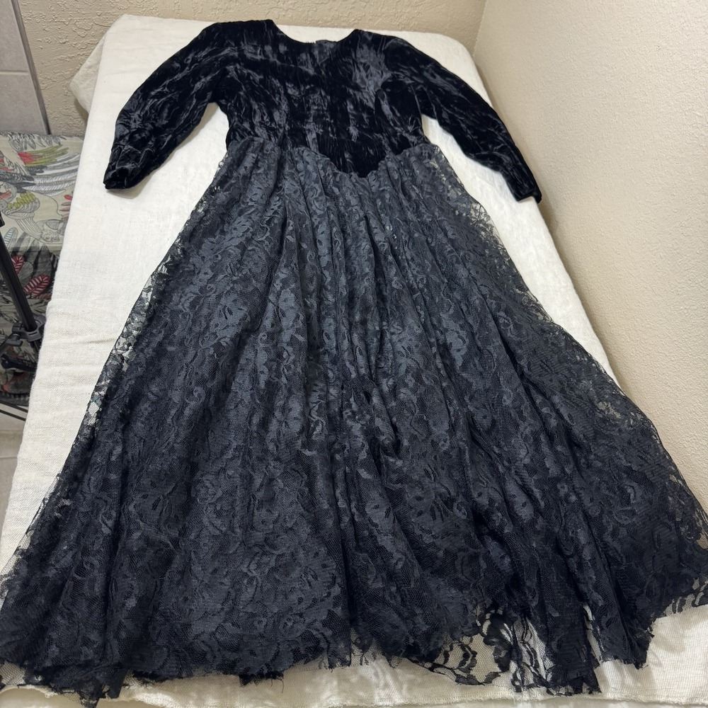VTG 80s Black Velvet Lace Dress Size XS Sheer Witchy Goth Whimsigoth Formal Prom - Picture 12 of 12